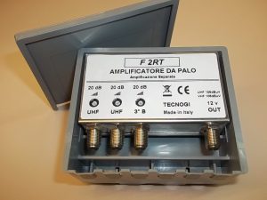 F 2RT Ingressi : UHF 20dB reg UHF 20dB reg 3° B 20dB reg